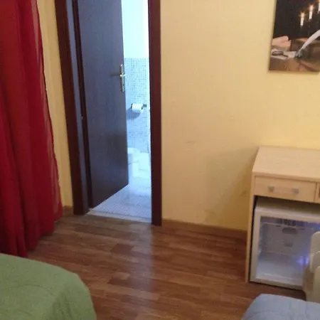 Bed & Breakfast Le Charme House 2 Roma